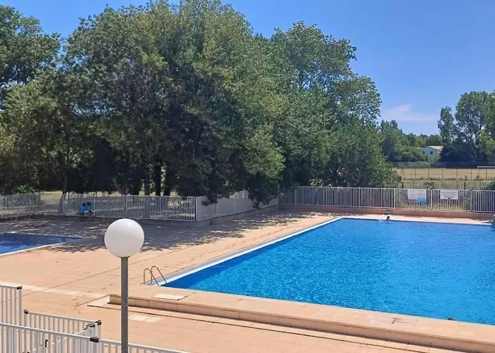 Διαμέρισμα F2 41m2 *